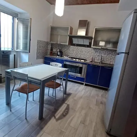 A Casa Ra Piazza Apartment *