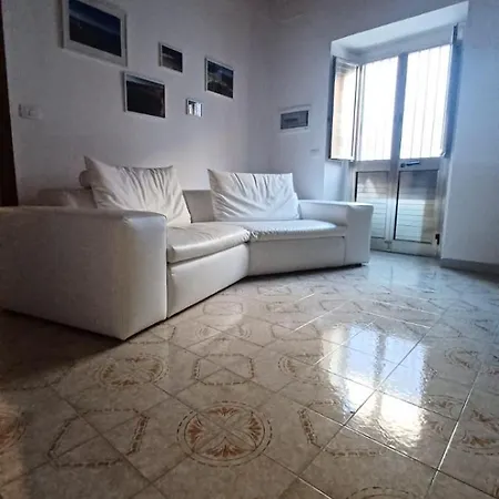 A Casa Ra Piazza Apartment *
